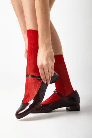 The Shinny Socks Chaussettes Brillantes Rouges