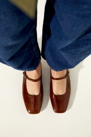 Aria Mule in Saddle-coloured Patent Leather