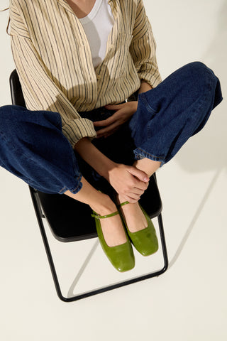 Julieta Mary Janes in Green Patent Leather