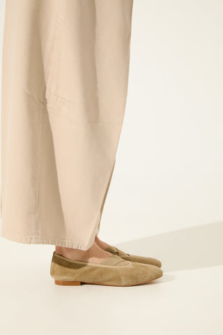 Bettina Ballet Flats in Beige Suede