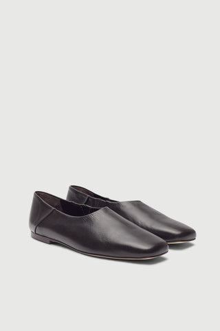 Berta Flats in Brown Leather