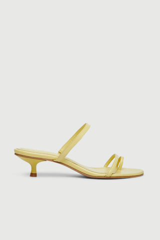 Daisy Sandals in Vanilla-coloured Leather