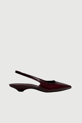 Harper Slingback en piel color burdeos