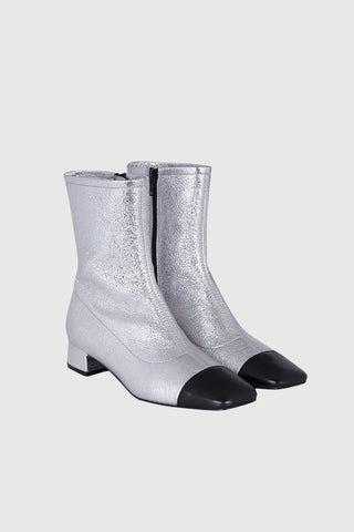 Laurie Ankle Boots in Silver Leather