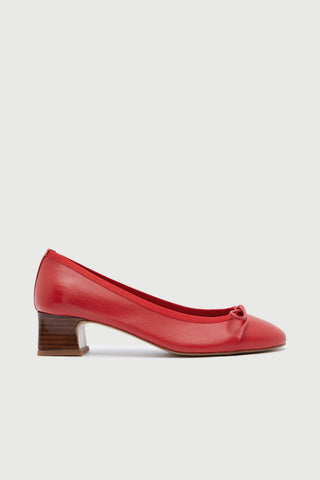 Sophie en Cuir Rouge