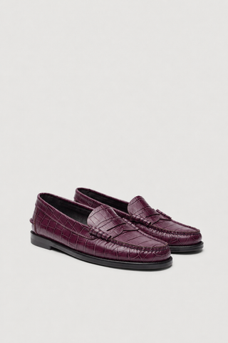 Zoe Loafers in Croc-effect Burgundy Leather